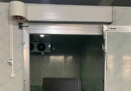 冷庫門口的風(fēng)幕機(jī)起什么作用 冷庫門口的風(fēng)幕機(jī)起什么作用