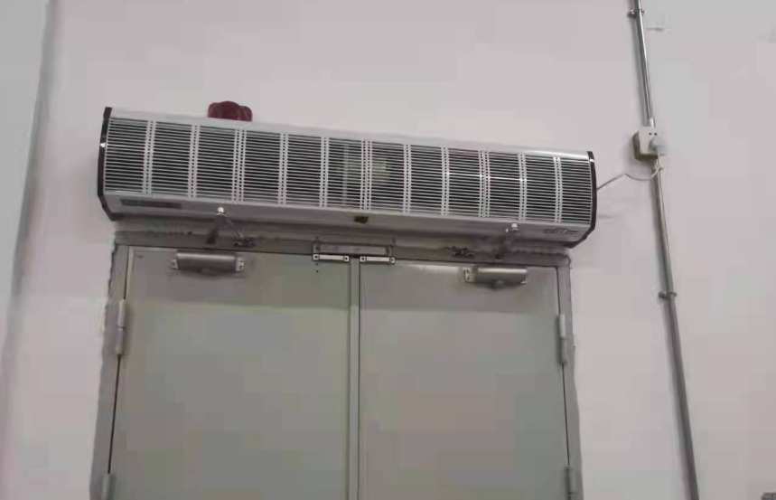 冷庫門口的風(fēng)幕機(jī)起什么作用 冷庫門口的風(fēng)幕機(jī)起什么作用